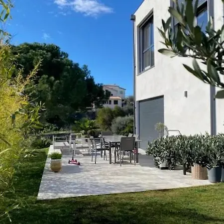 ヴィラ House With Pool And Sea View In *