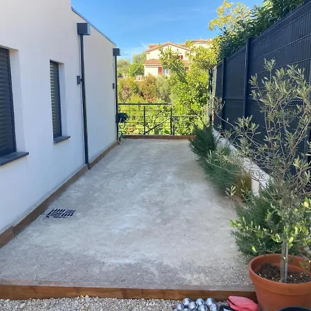 House With Pool And Sea View In ヴィラ ニース